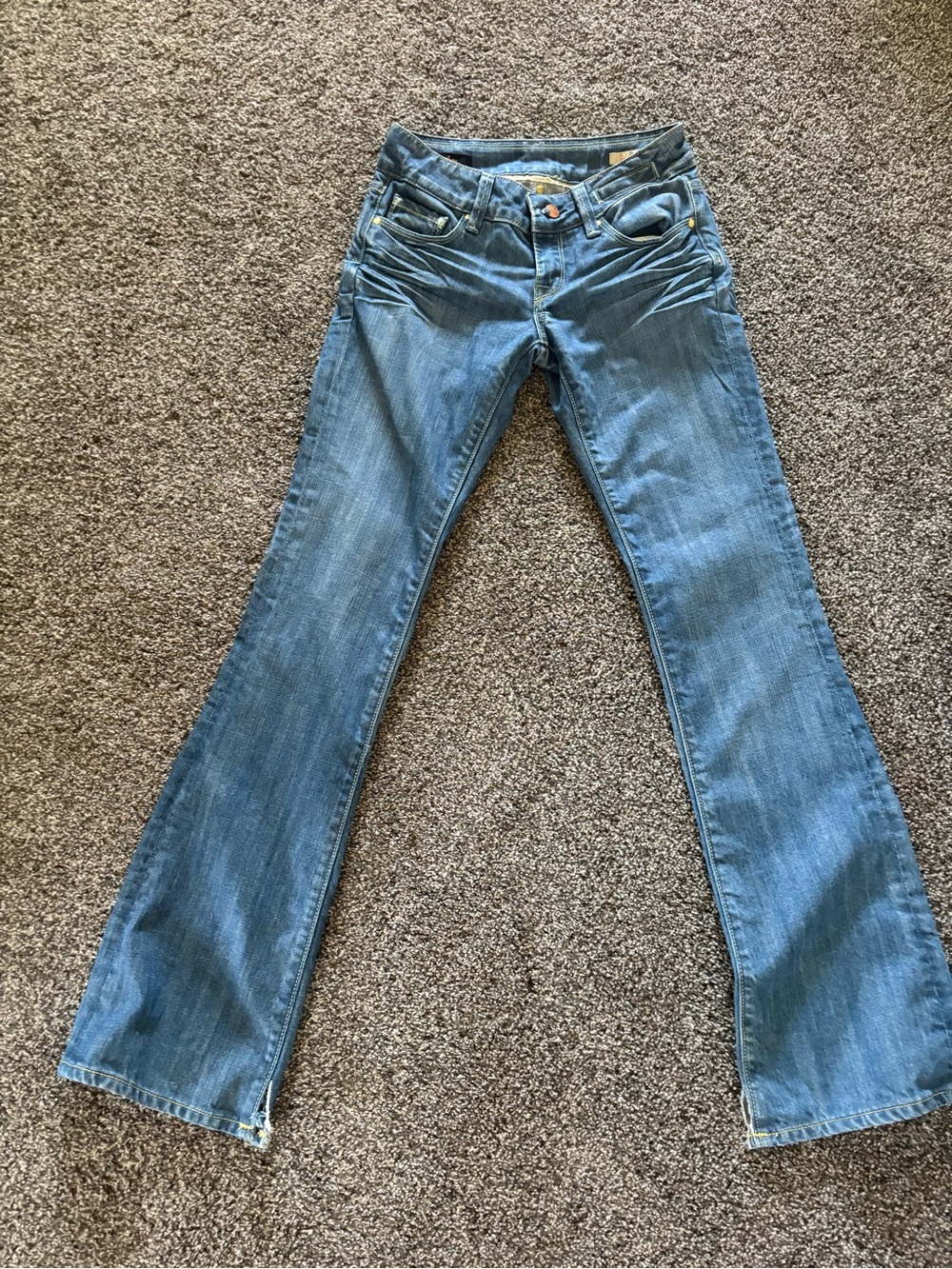 Vigoss Women's Flare Jeans in Medium Blue